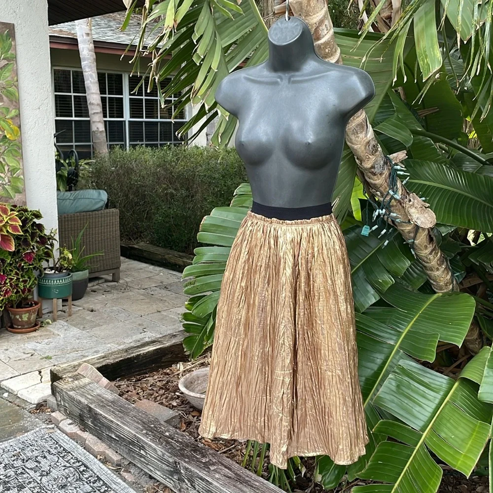 Astr metallic gold crinkle skirt